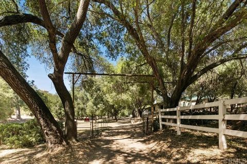 Photo of 15426 Vali Hai Rd, Poway, CA 92064 (MLS # NDP2506432)