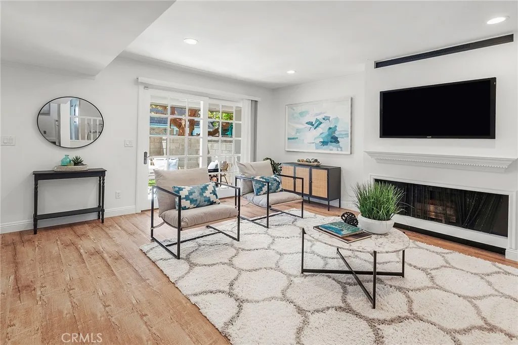 4738 La Villa Marina H