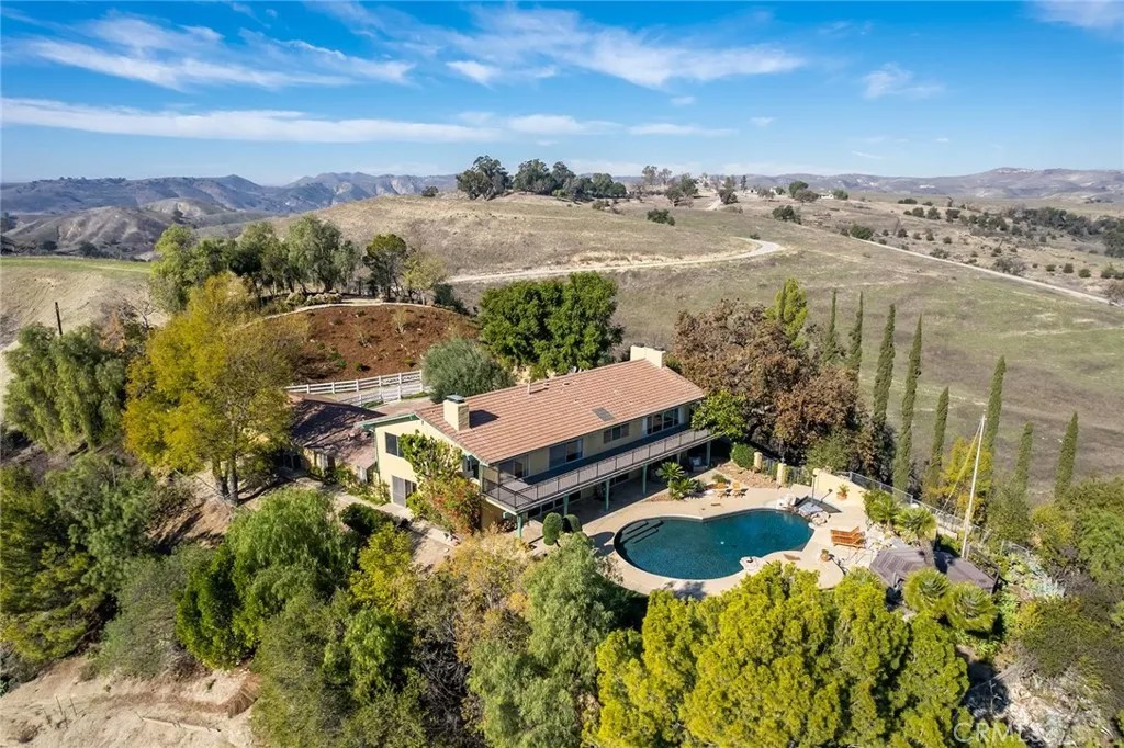 24971 KIT CARSON Road