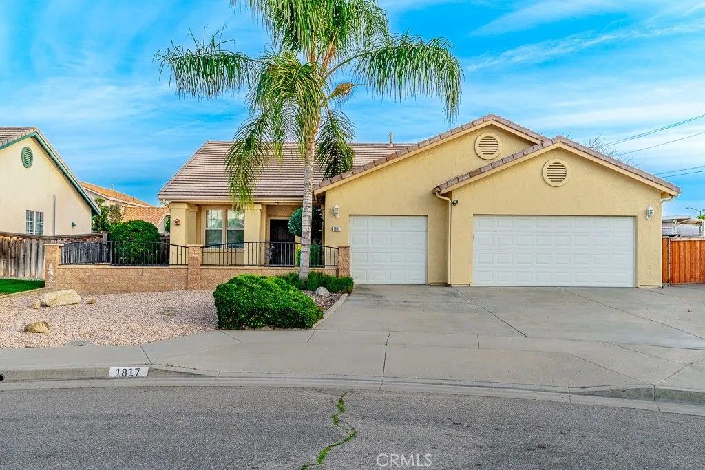 Photo of 1817 Rue Chablis, San Jacinto, CA 92583 (MLS # SW25276734)