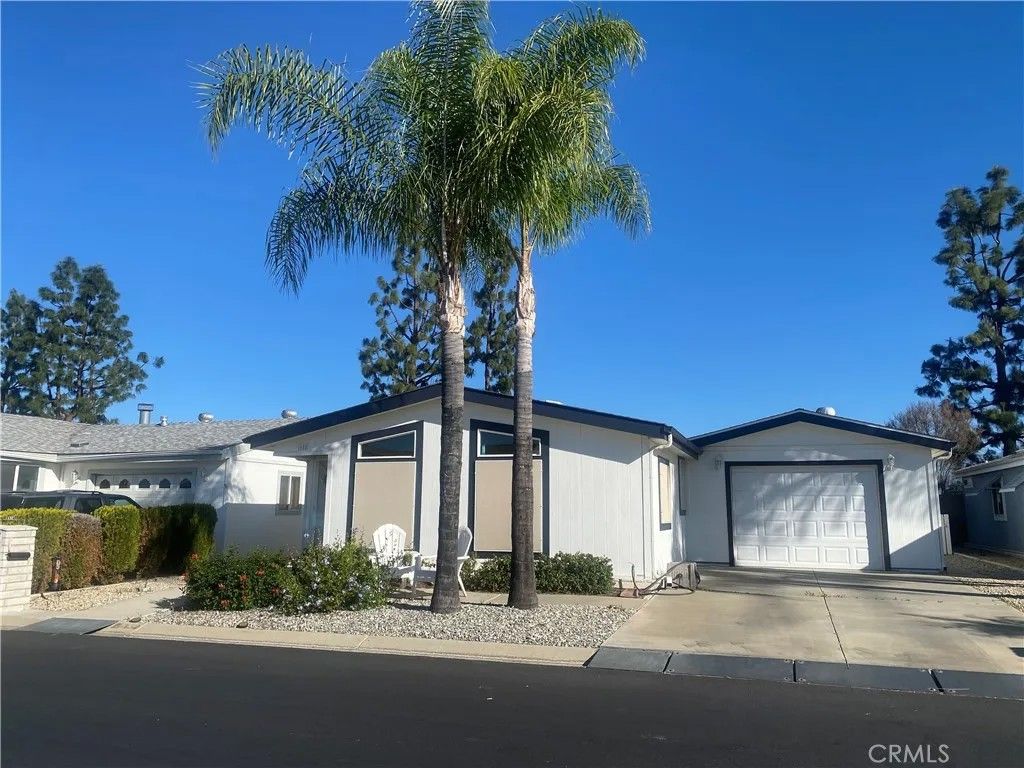 Photo of 1250 N Kirby #132, Hemet, CA 92545 (MLS # CV26066023)