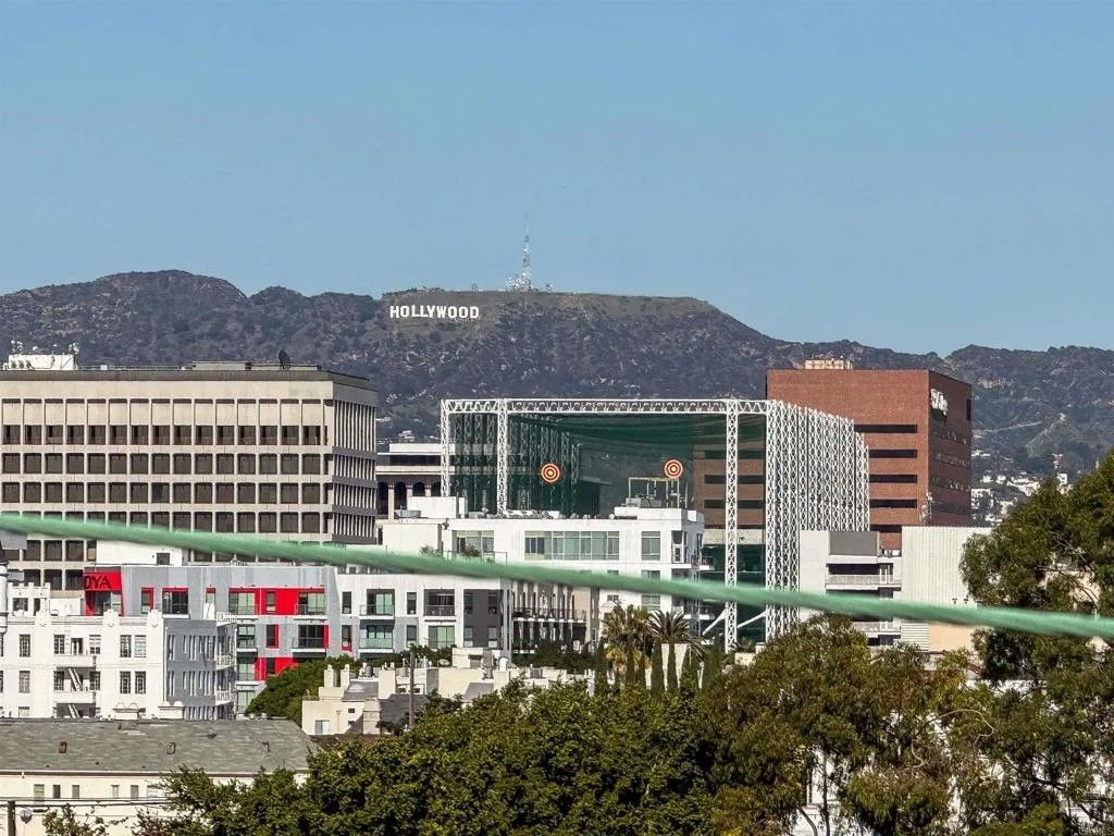 Photo of 1101 S Harvard Boulevard #510, Los Angeles, CA 90006 (MLS # NDP2601028)