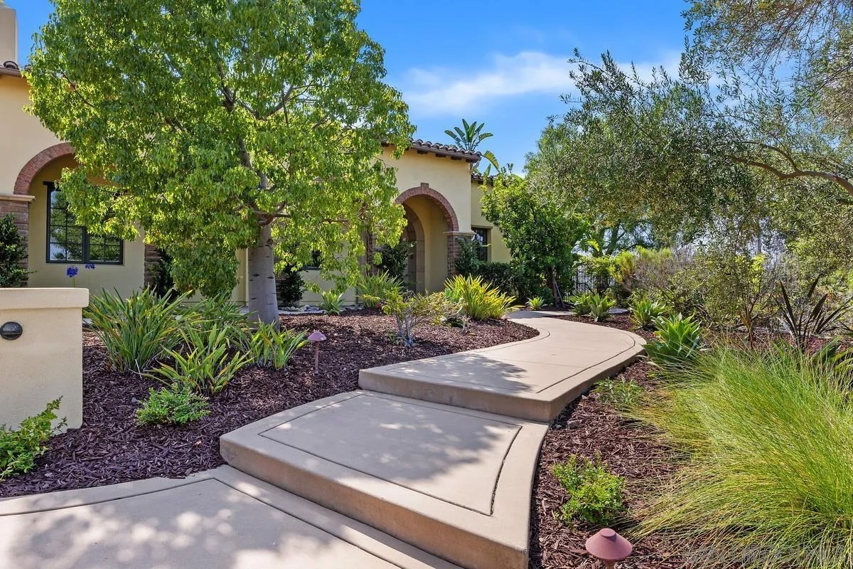 17277 Reflections Cir