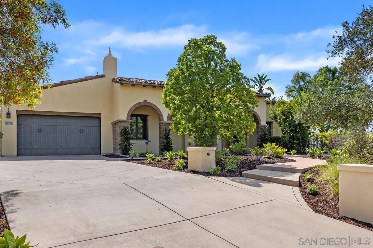 17277 Reflections Cir