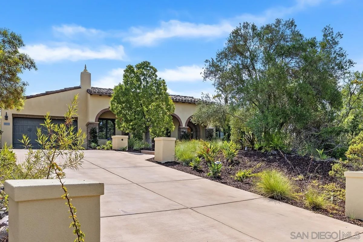 17277 Reflections Cir