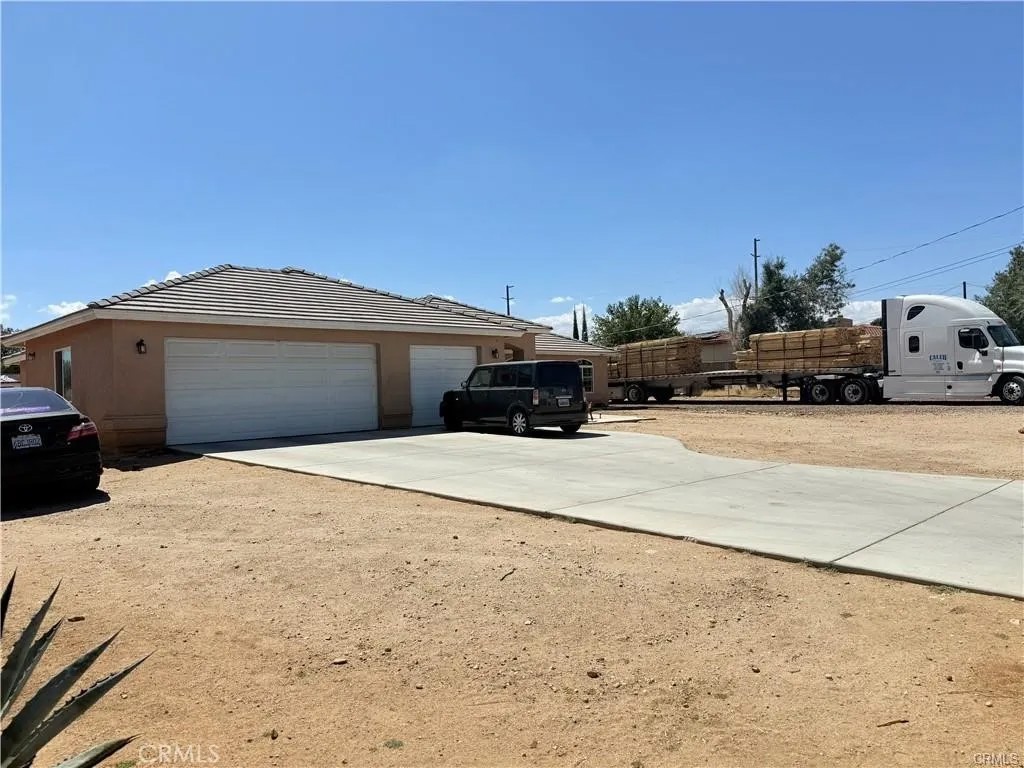 17443 Walnut