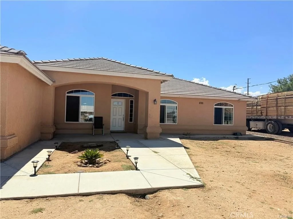 17443 Walnut