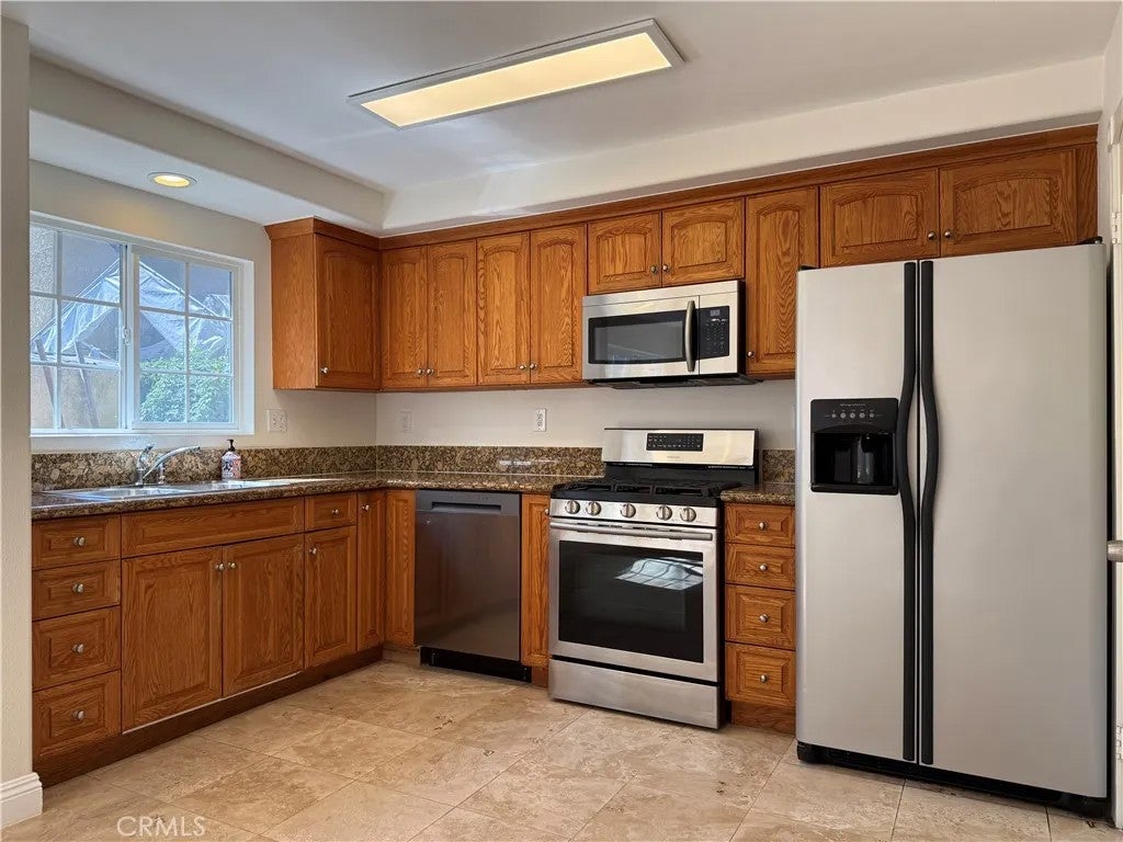 16615 Graystone
