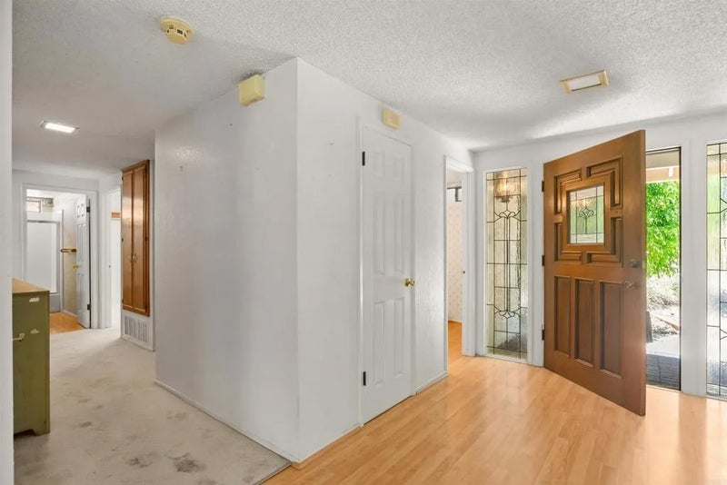1060 Evergreen Lane