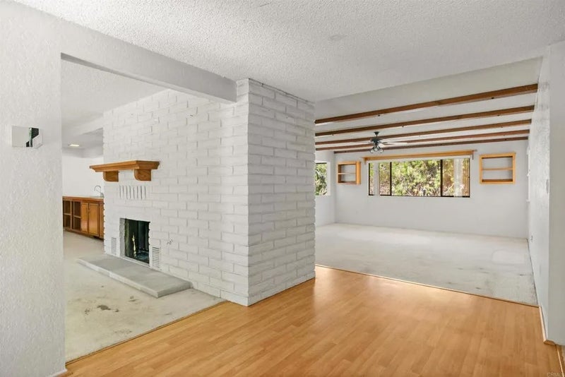 1060 Evergreen Lane
