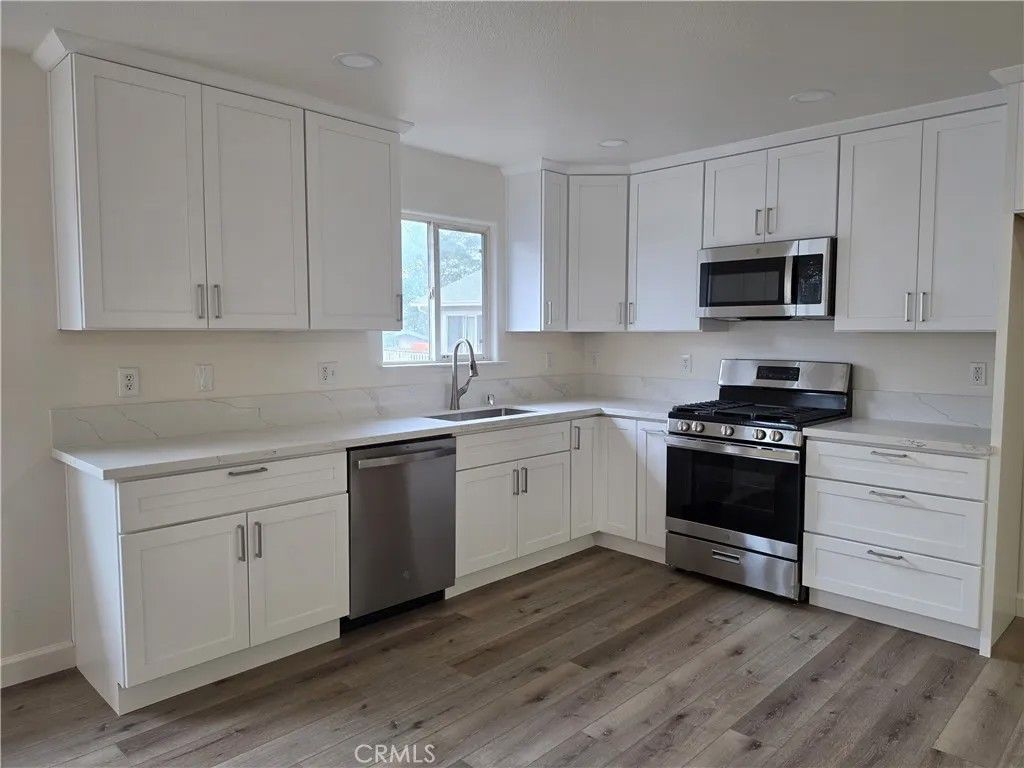 Photo of 15786 33rd AVE, Clearlake, CA 95422 (MLS # LC26097616)