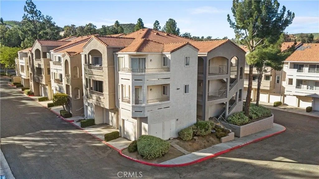Photo of 1980 Las Colinas Cir #208, Corona, CA 92879 (MLS # CV26011724)