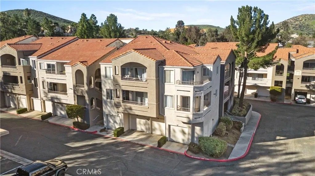 Photo of 1980 Las Colinas Cir #208, Corona, CA 92879 (MLS # CV26011724)