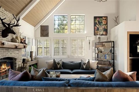 Photo of 27506 North Bay Rd, Lake Arrowhead, CA 92352 (MLS # IG25246425)