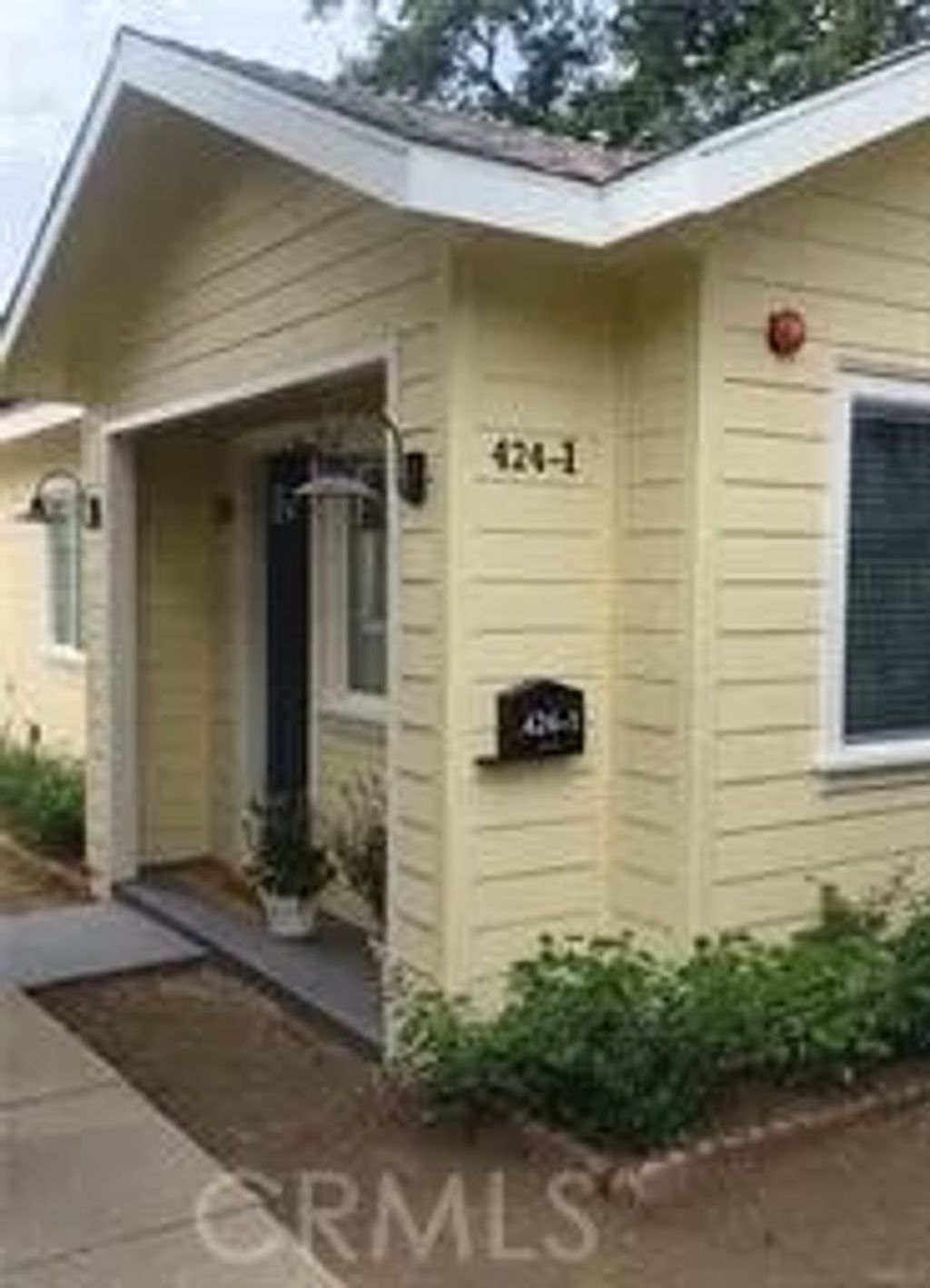 Photo of 424 Concord Ave #1, Monrovia, CA 91016 (MLS # WS26018882)