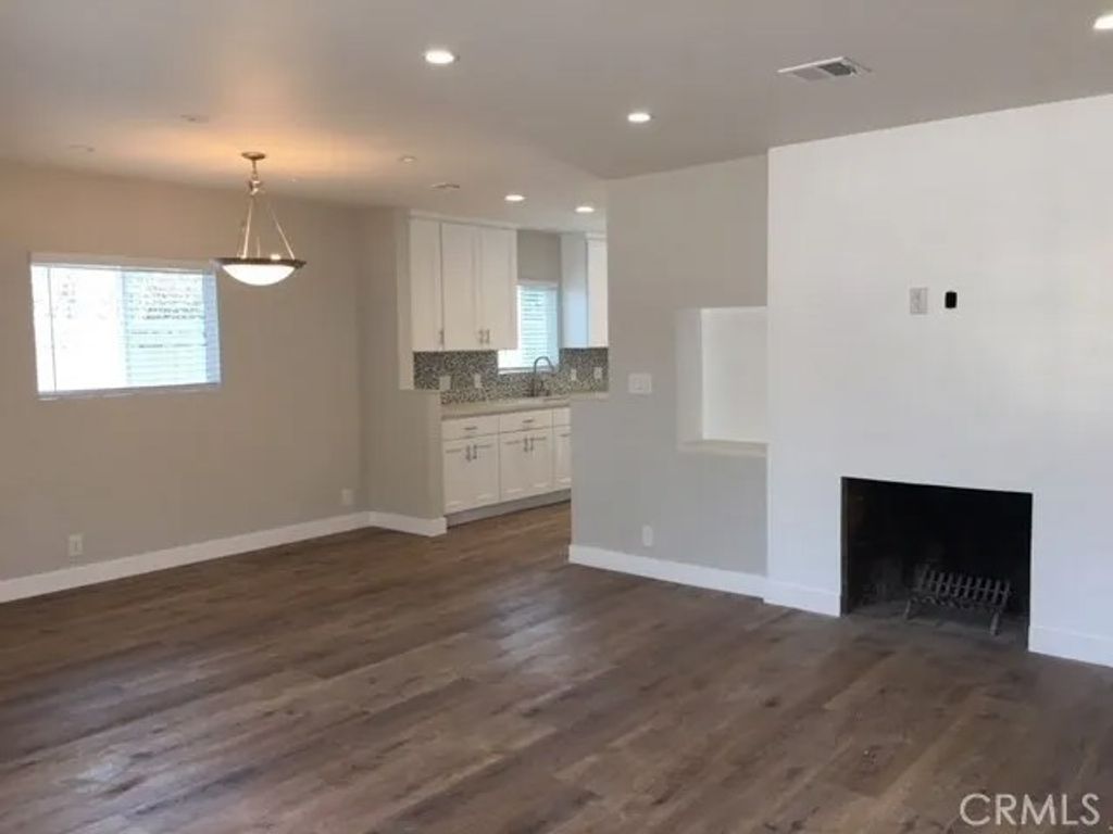 Photo of 6427 Gaviota, Van Nuys, CA 91406 (MLS # SR25273030)