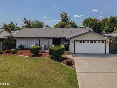 Photo of 2804 Hempstead Lane, Bakersfield, CA 93309 (MLS # V1-35867)