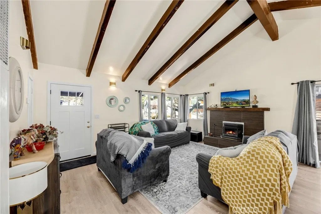 307 Arroyo Dr