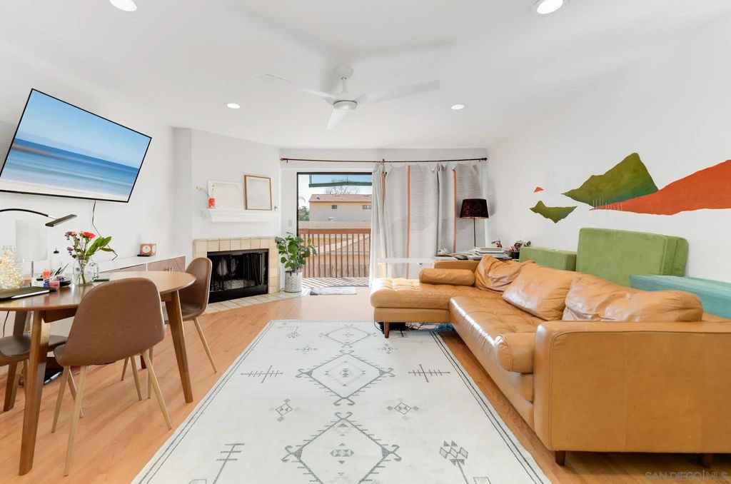 Photo of 1927 Chicago St #C, San Diego, CA 92110 (MLS # 260002305)