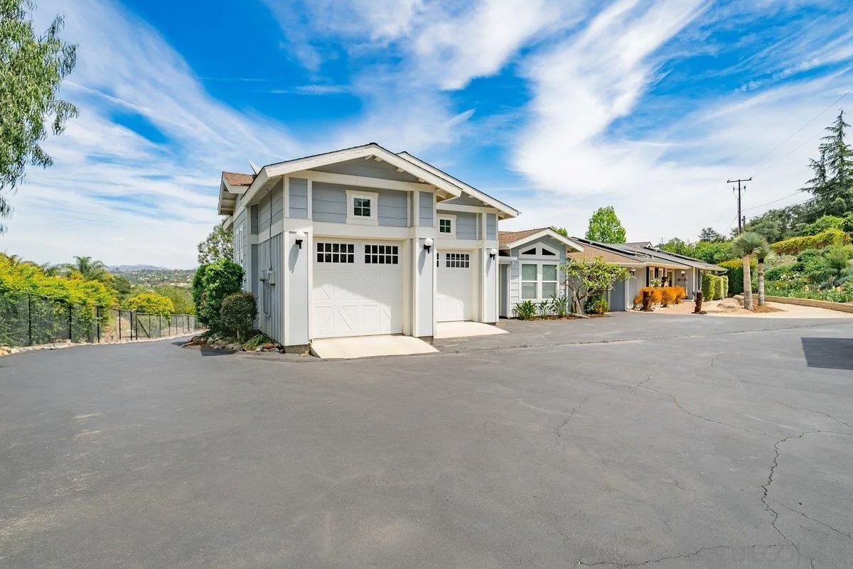 460 Rancho Camino