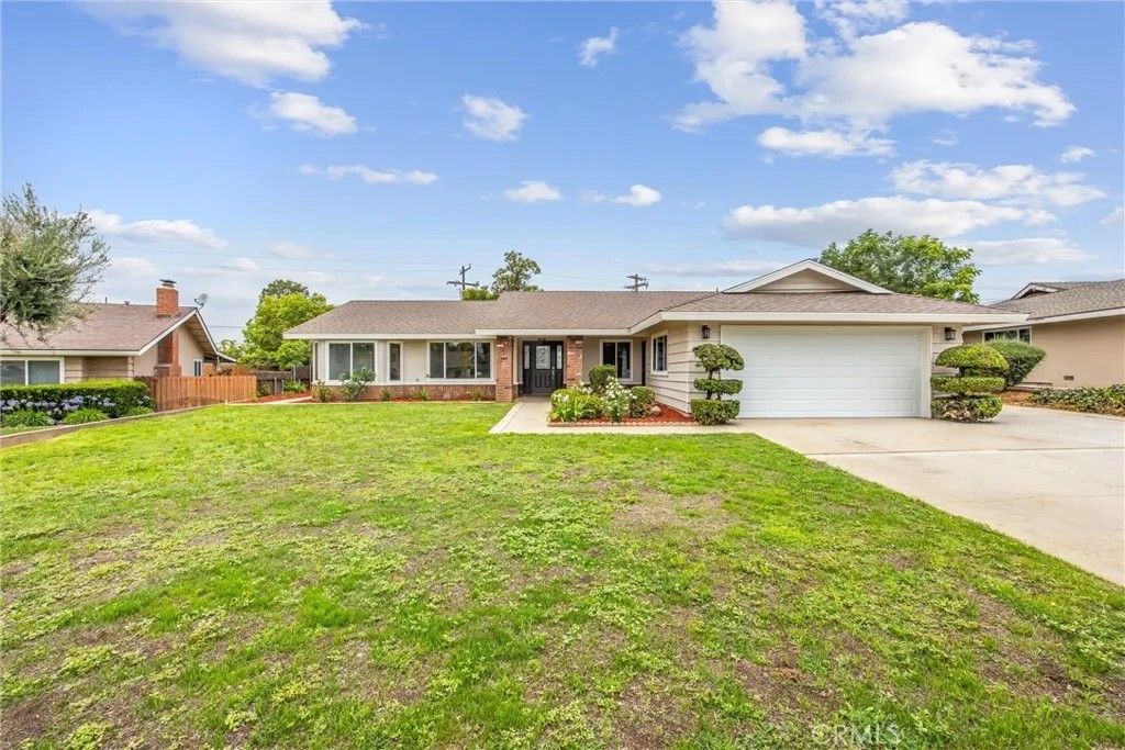 318 Sandalwood Drive