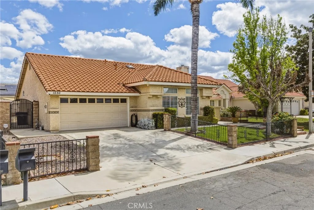 1250 Granite