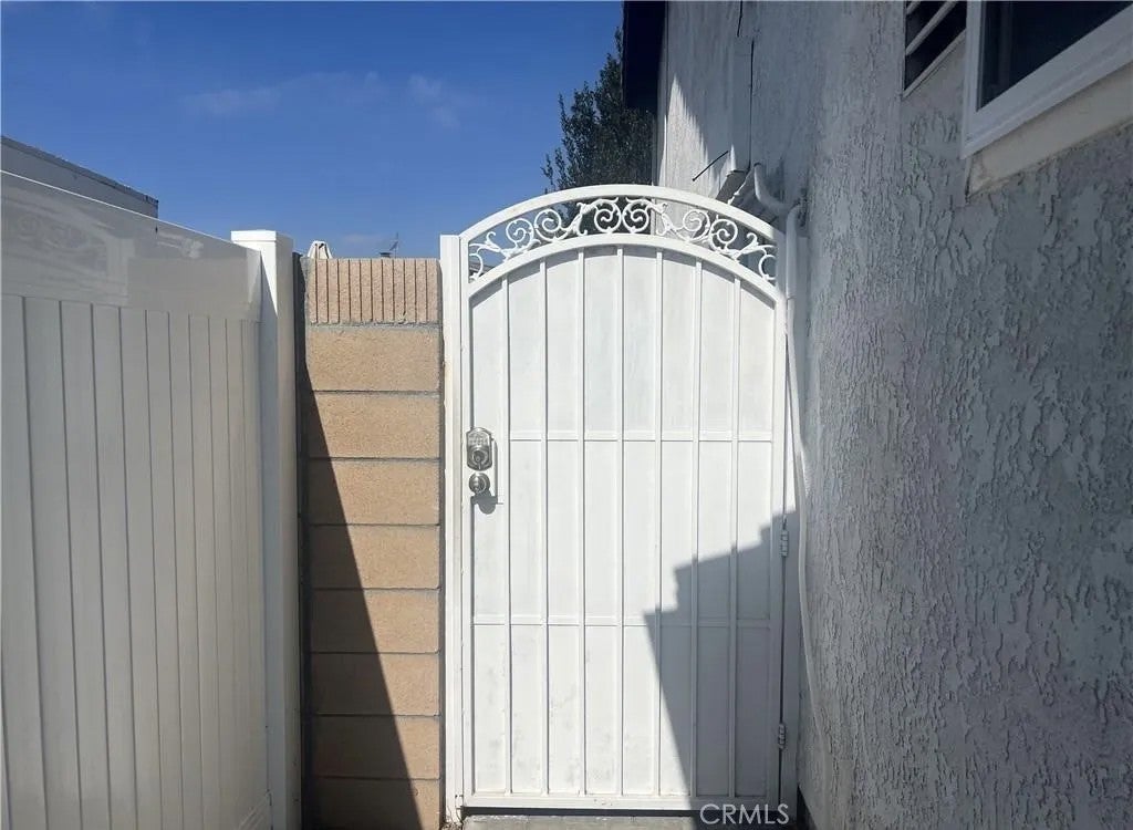 Photo of 10485 La Sombra Avenue, Fountain Valley, CA 92708 (MLS # PW26230235)