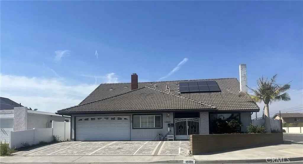 Photo of 10485 La Sombra Avenue, Fountain Valley, CA 92708 (MLS # PW26230235)