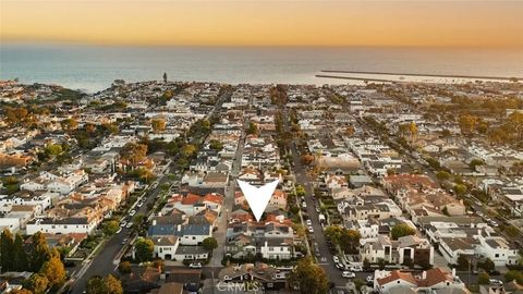 Tiny photo for 616 Narcissus #1/2, Corona Del Mar, CA 92625 (MLS # NP25269044)