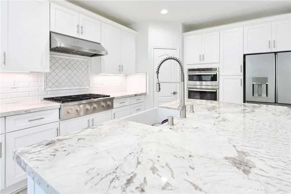 27617 Bottle Brush Way