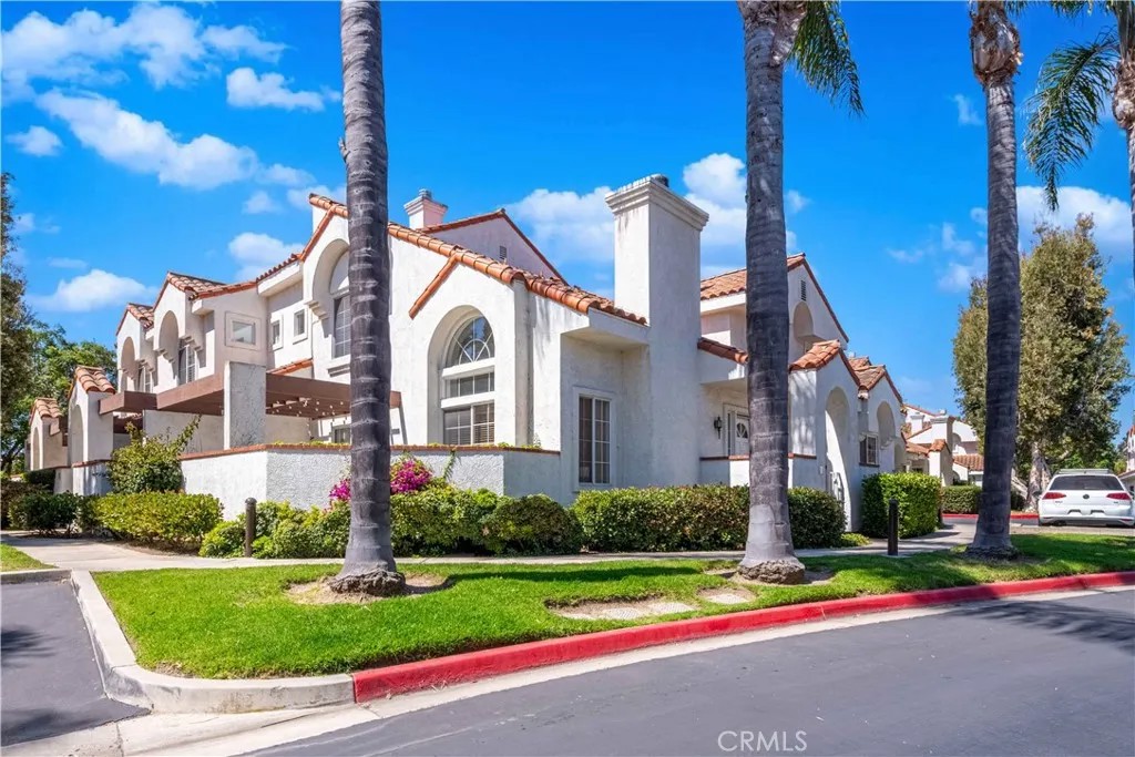 268 Camino Cortina