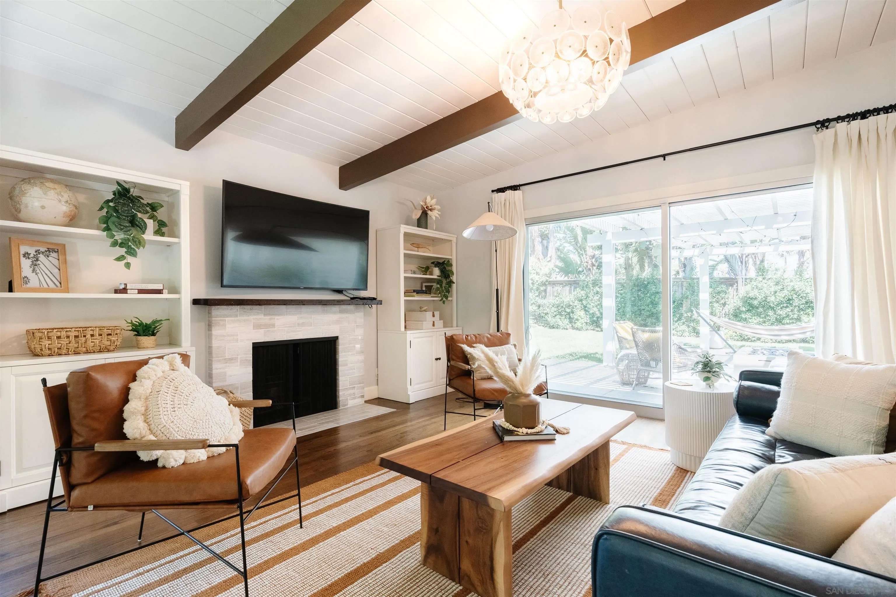 2146 Dunhaven