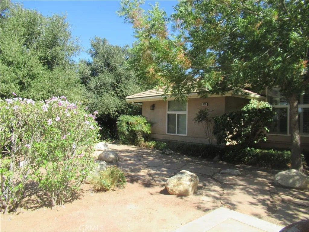 9839 Bellflower
