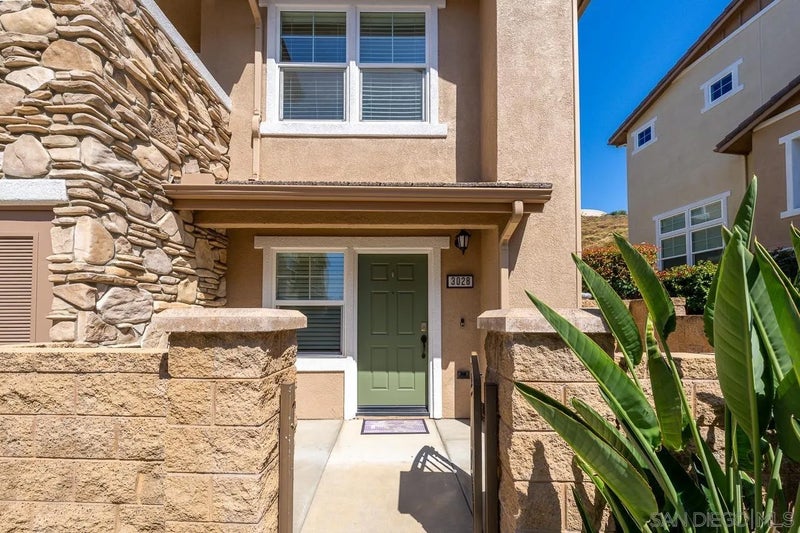 3028 Cole Grade
