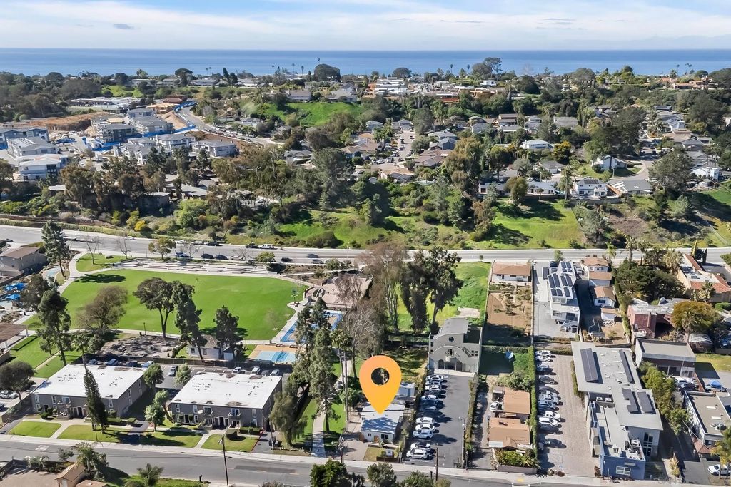 Photo of 701 Valley Ave, Solana Beach, CA 92075 (MLS # 260002992)