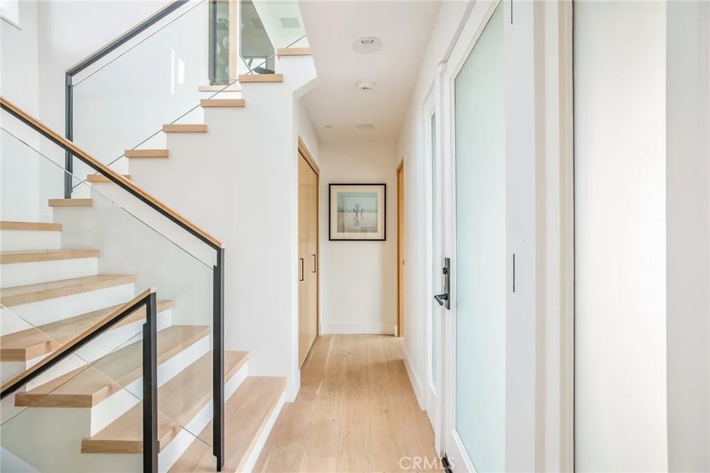 2702 The Strand