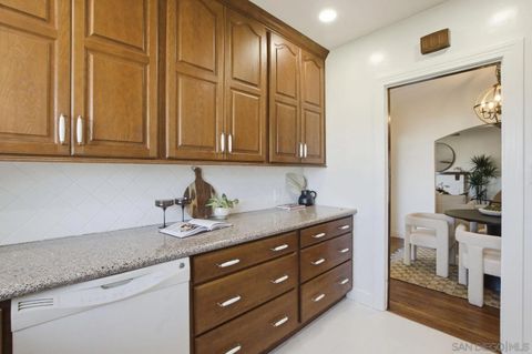 Tiny photo for 7924 El Capitan Dr, La Mesa, CA 91942 (MLS # 250042726)