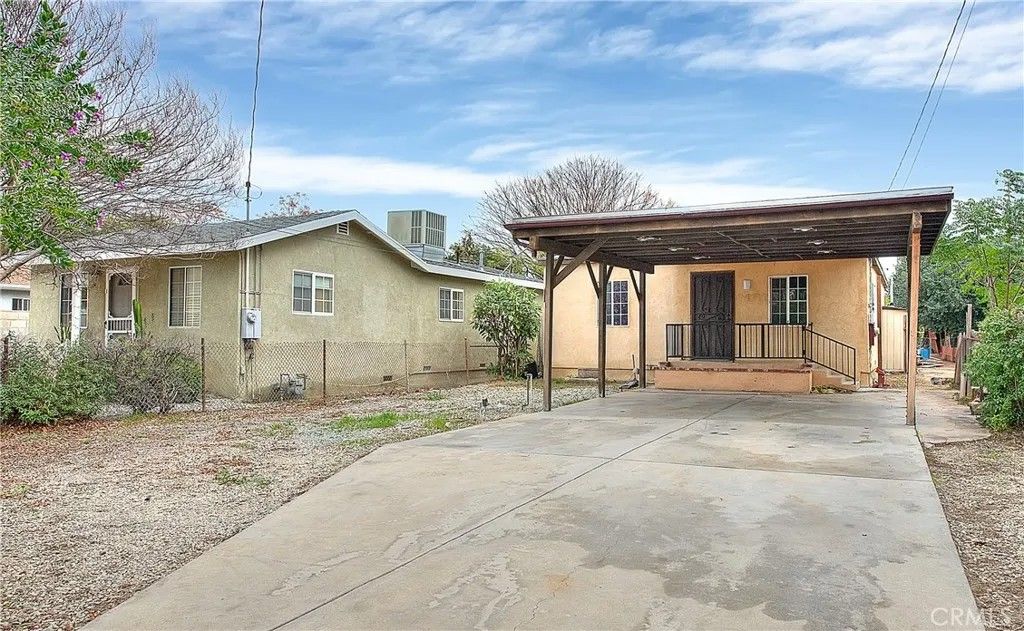 Photo of 7024 Eton, Canoga Park, CA 91303 (MLS # CV25281151)