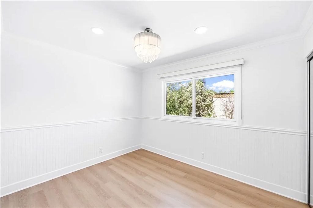 Photo of 5541 Tangiers Dr, Huntington Beach, CA 92647 (MLS # OC26075842)