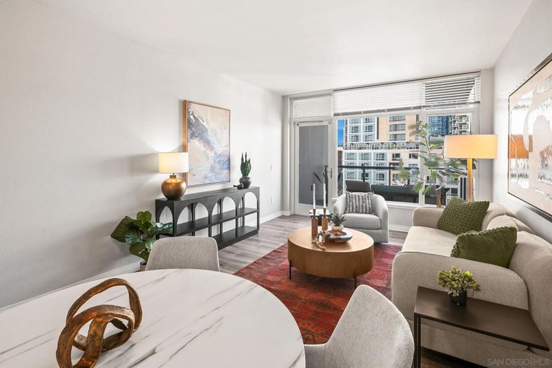 427 9th Ave 809