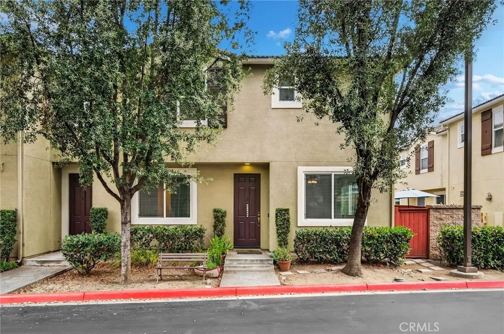 27571 Darrington Avenue 2