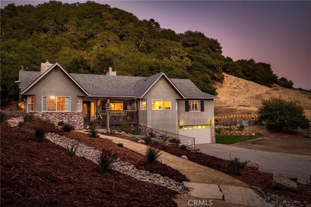 Photo of 13940 Morro RD, Atascadero, CA 93422 (MLS # SC26214324)
