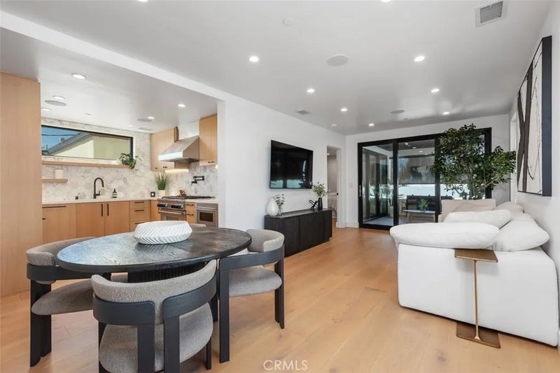 521 Iris Avenue
