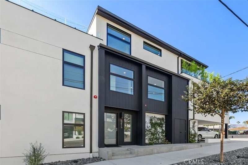 521 Iris Avenue