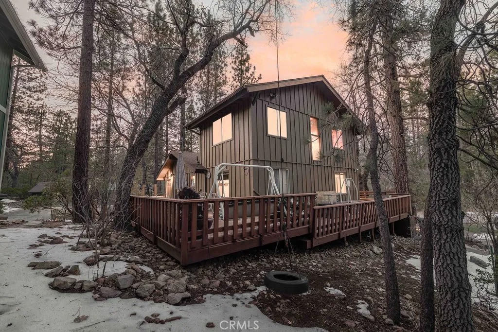 41789 Comstock