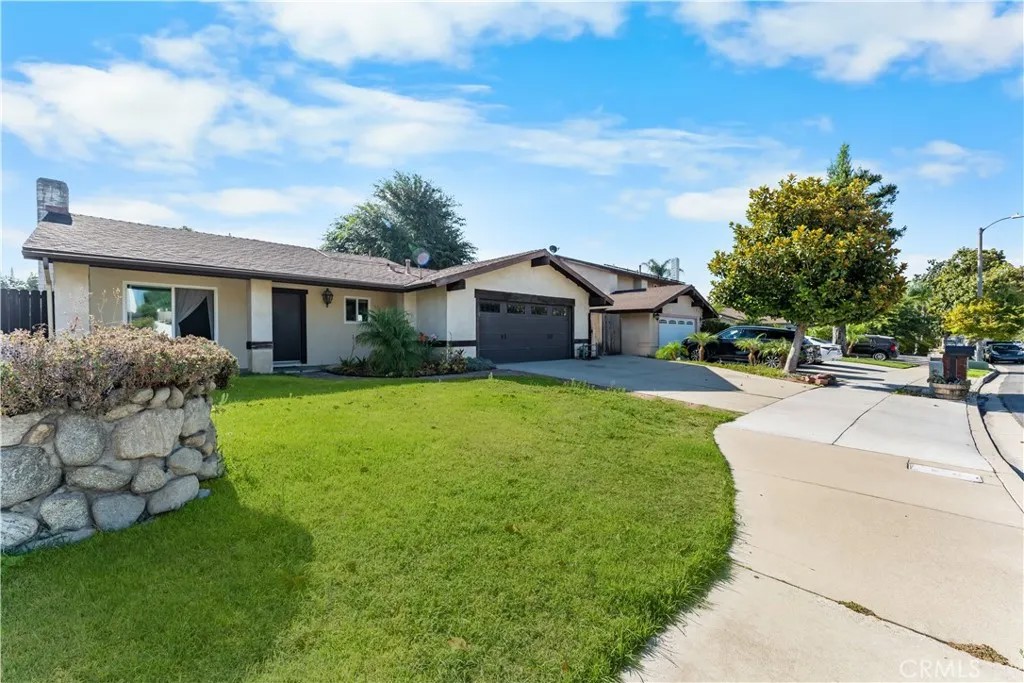 1368 N Balboa