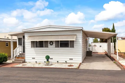 501 Anita Street Unit 71, Chula Vista, CA 91911 - #: 250042486