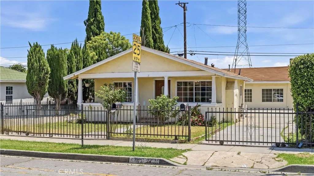 4748 Pine Street