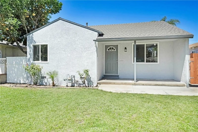 1329 N Sultana Avenue
