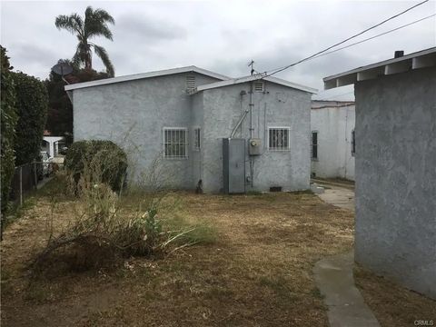 Tiny photo for 2010 W 85th St, Los Angeles, CA 90047 (MLS # IN25274281)